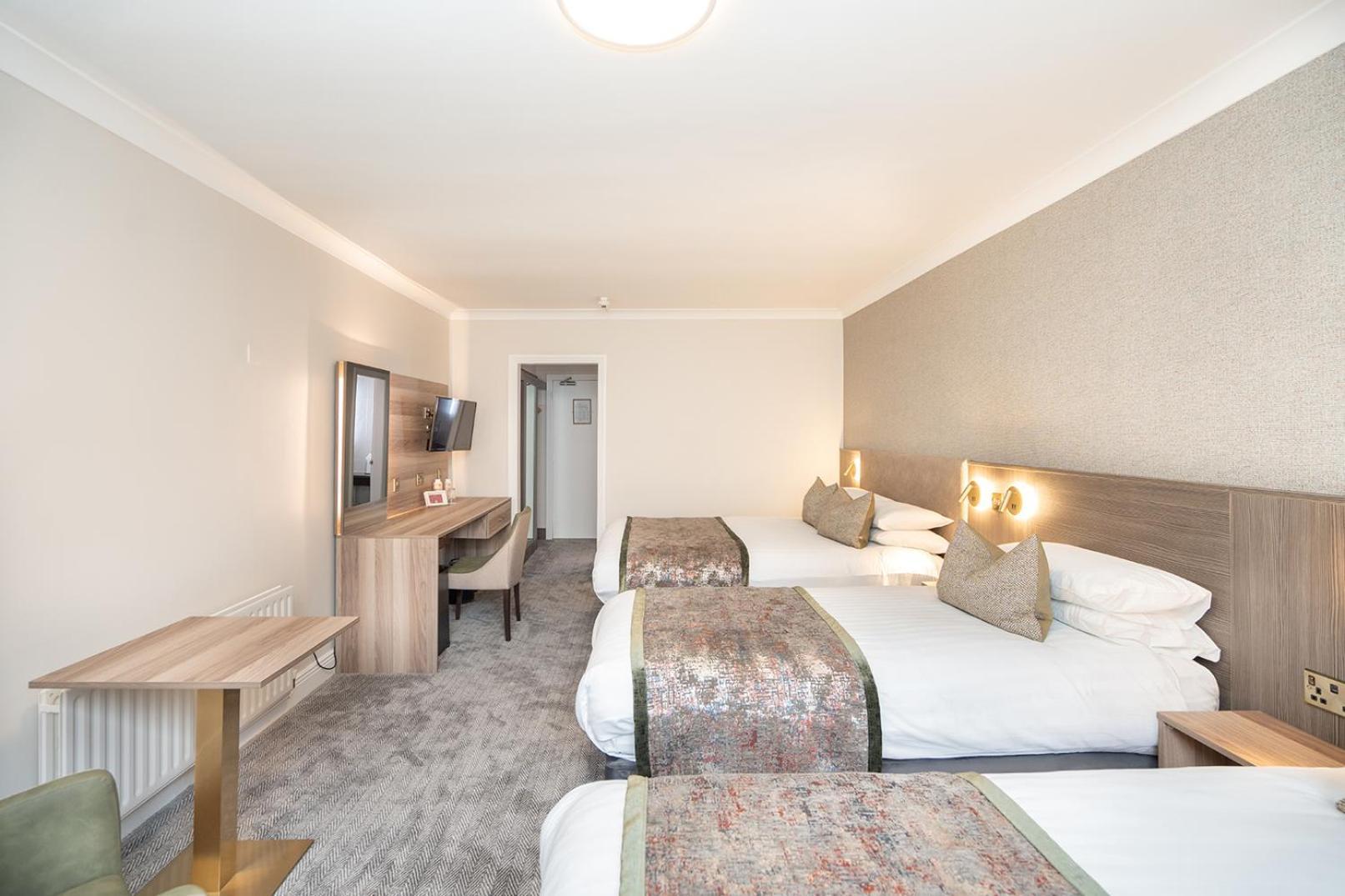 Brandon House Hotel Нью-Росс Экстерьер фото